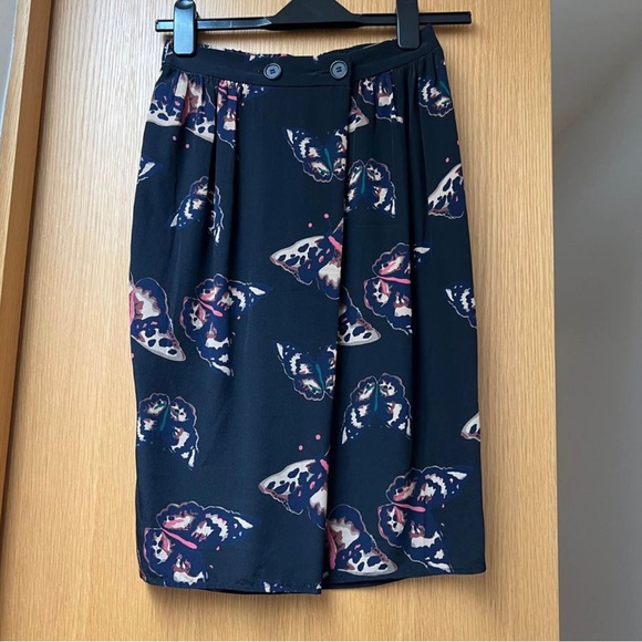 Wrap Skirt - Picture 3 of 6